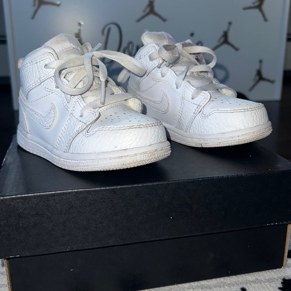 Jordan Other - Jordan 1 mid white on white